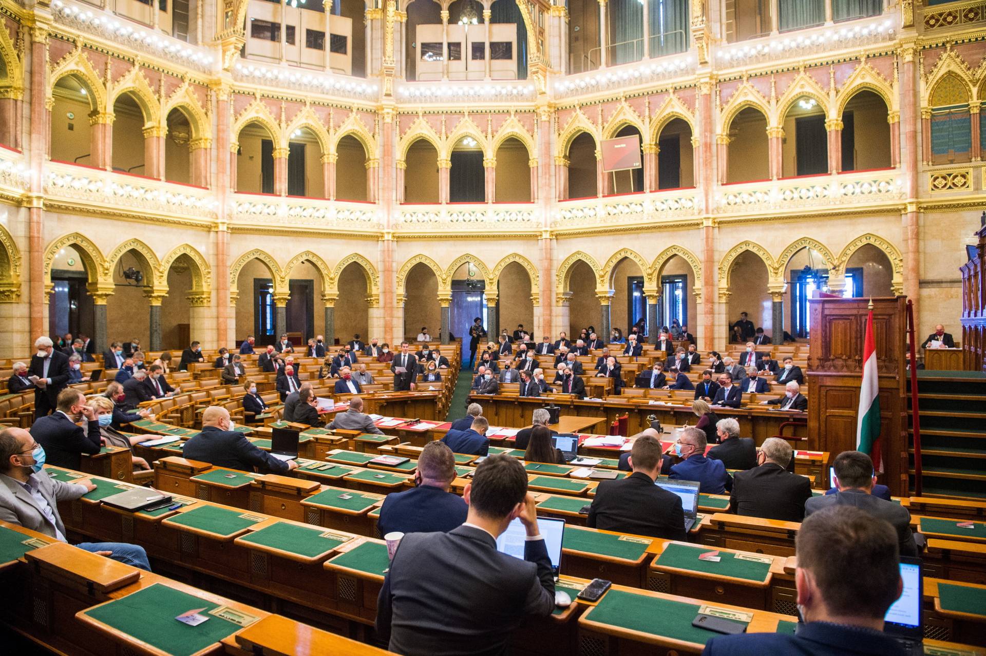 FIDESZ GYŐZELEMRE SZÁMÍTANAK A MAGYAROK