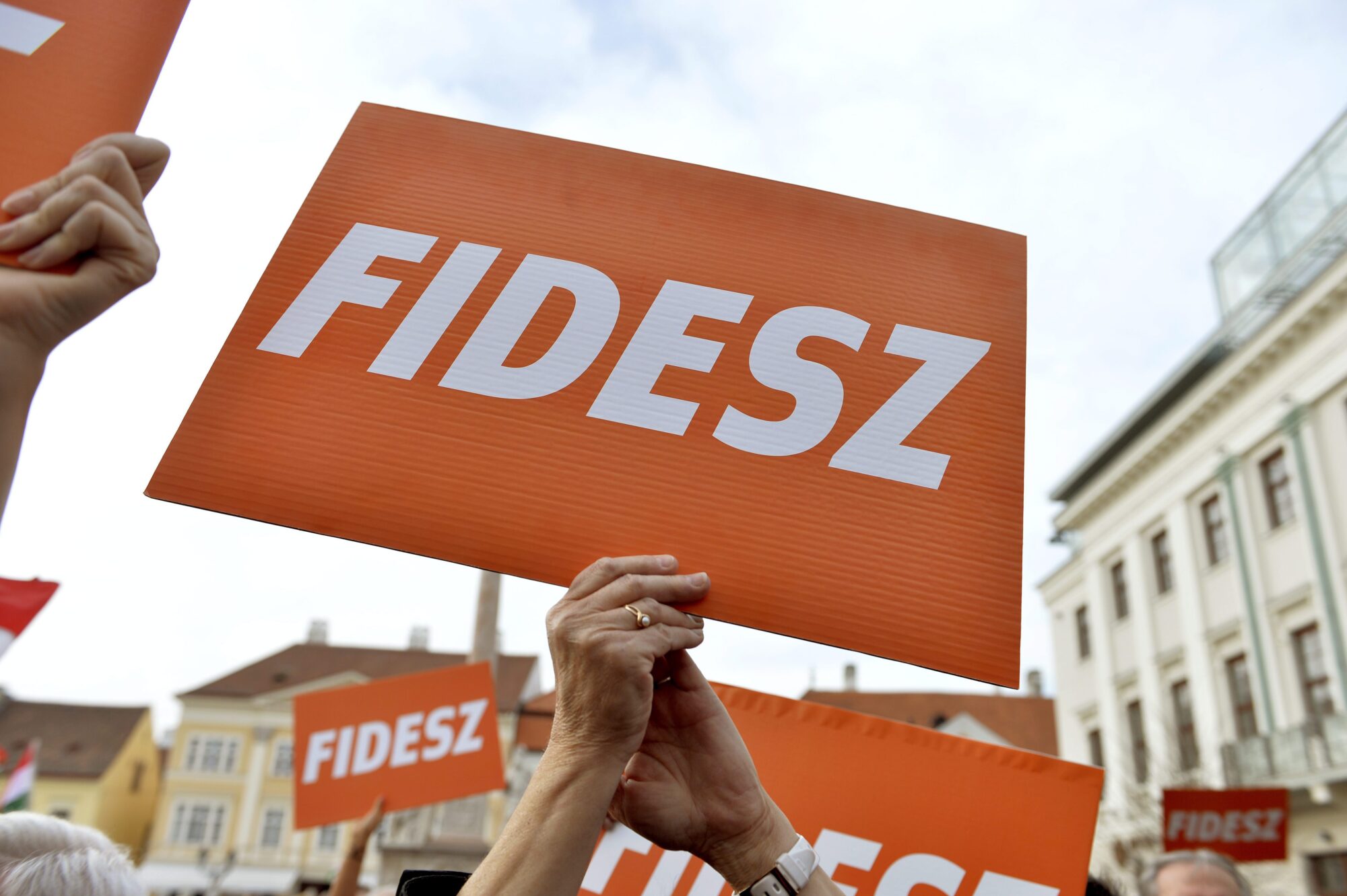 FIDESZ WON IN AUGUST